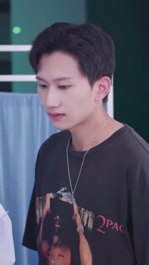 偏偏他是光(30集) 偏偏他是光(30集)短剧免费看