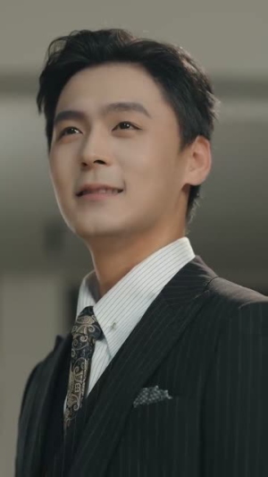 沈总你养的金丝雀变凤凰了(100集) 沈总你养的金丝雀变凤凰了(100集)精彩的短剧