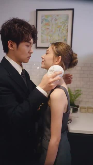 暗夜浪漫(40集) 暗夜浪漫(40集)火爆短剧热播中