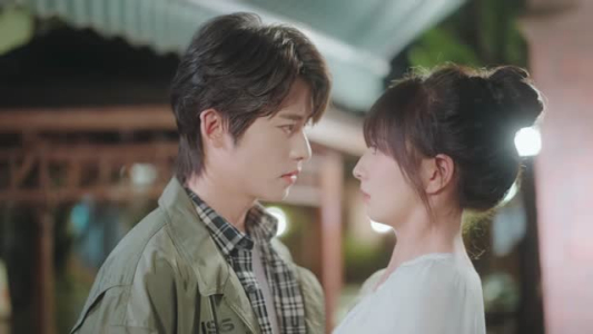 Bling Bling的你(6集) Bling Bling的你(6集)短剧爆款推荐