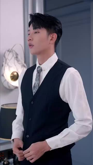 徐秘书她蓄谋已久（62集）短剧视频分享