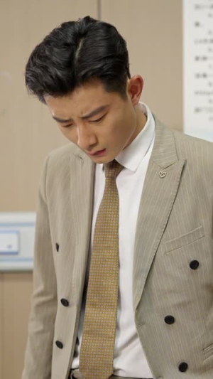 新:举头望明月(30集) 新:举头望明月(30集)零花钱看整部剧