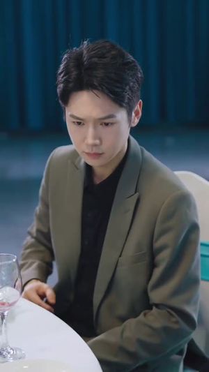 如果爱情回不去(71集) 如果爱情回不去(71集)古装热门短剧