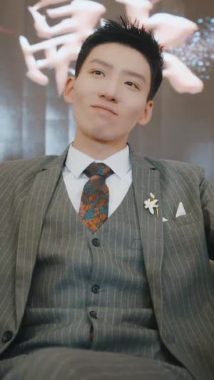 离婚当晚前妻脸被打肿了(60集) 离婚当晚前妻脸被打肿了(60集)短剧全集抢先看