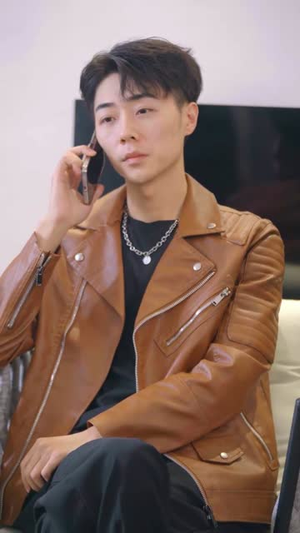 世界之巅诸神之神(合集) 世界之巅诸神之神(合集)温柔追捕短剧