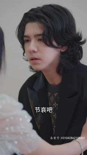 捡个豪门总裁当老公(97集) 捡个豪门总裁当老公(97集)红果免费短剧