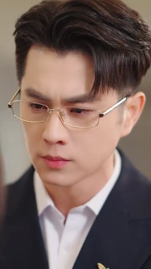 林深不见鹿(长篇) 林深不见鹿(长篇)精彩短剧分享。