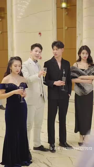 女友直播拔我氧气管(90集) 女友直播拔我氧气管(90集)深深爱上这部剧