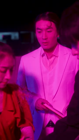 抓个男友当妖怪(第一季) 抓个男友当妖怪(第一季)短剧追不停