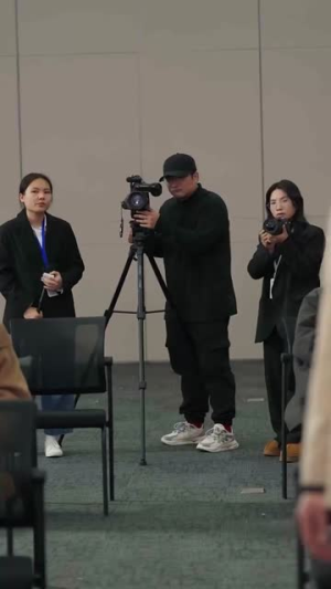 娇哄月亮（80集） 好看短剧推荐