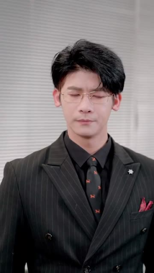 亲吻南枝(123集)  亲吻南枝(123集) 短剧太好看了