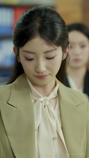 邻火自焚(42集)  邻火自焚(42集) 短剧在线看