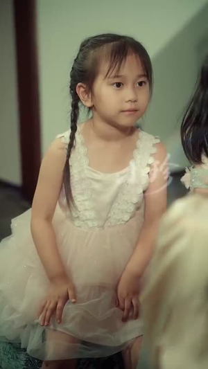 咬一口甜梨(80集) 咬一口甜梨(80集)热门爆款短剧