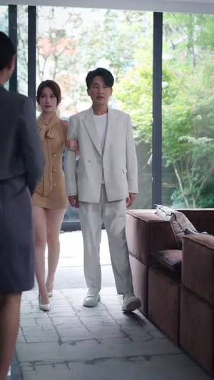 系统误判我的糟糠之妻是校花 (81集) 系统误判我的糟糠之妻是校花 (81集)真的好看吗