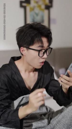 绑定朋友圈系统我成香饽饽(75集) 绑定朋友圈系统我成香饽饽(75集)常回家看看短剧