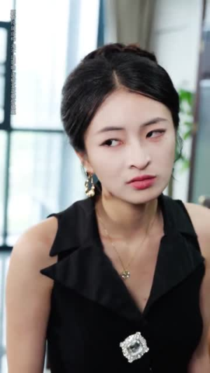 晚星不借光自成烈焰(65集) 晚星不借光自成烈焰(65集)这部短剧太好看