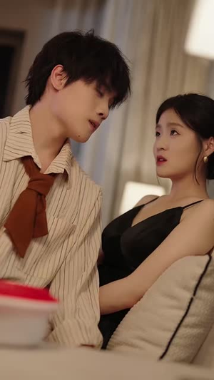 原来我也是白月光(30集) 原来我也是白月光(30集)好看短剧追不停