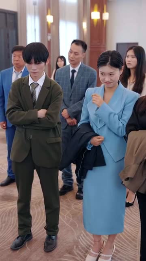 冷眼旁观的她 (61集)  冷眼旁观的她 (61集) 每天分享短剧