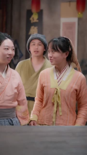 穿越反派,洗白救全家:反派怎么啦(65集) 穿越反派,洗白救全家:反派怎么啦(65集)短剧在线观看