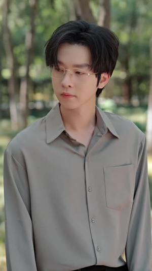 一樽酒尽青山暮(80集) 一樽酒尽青山暮(80集)火爆热门短剧