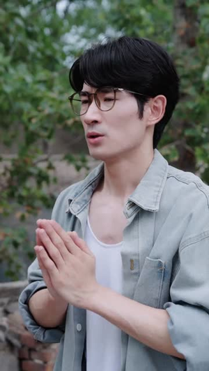 祖宗显灵(127) 祖宗显灵(127)在线播放