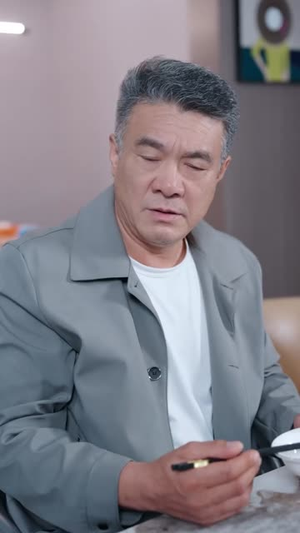 末日换亲,我还是救世主 (61集)  末日换亲,我还是救世主 (61集) 短剧推荐上热门