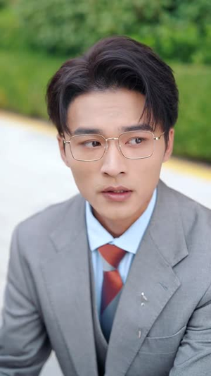 离婚后卿小姐名动全球（60集）好看短剧分享