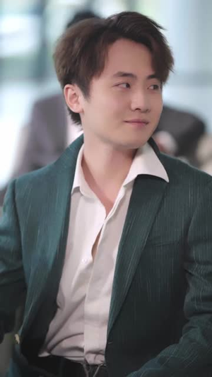 万界收租,女帝也得上供(60集) 万界收租,女帝也得上供(60集)爆款短剧推荐