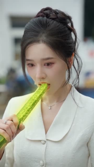 一口灵泉一亩田(70集) 一口灵泉一亩田(70集)经典回顾免费看