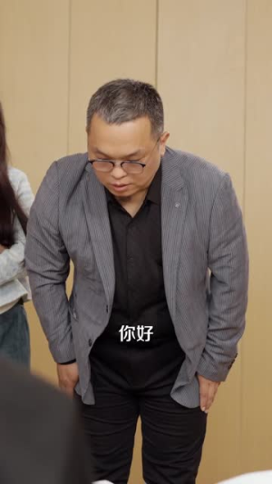 离谱你让小孩哥给大学生上课（81集）看到了大结局