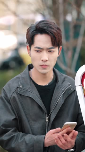 让你当保镖,你却摘下顶级白富美(93集) 让你当保镖,你却摘下顶级白富美(93集)全集我都看完了